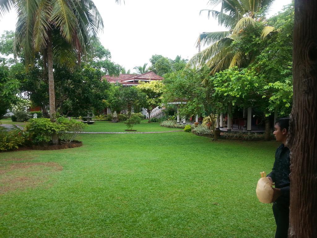 Bougain Villa Bentota Exterior photo